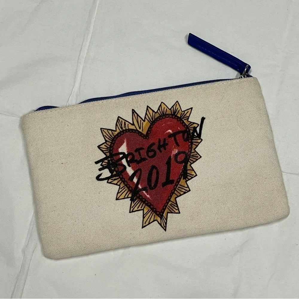 Brighton Art is Love Zipper Pouch Rainbow Bird Heart Design - Picture 2 of 3